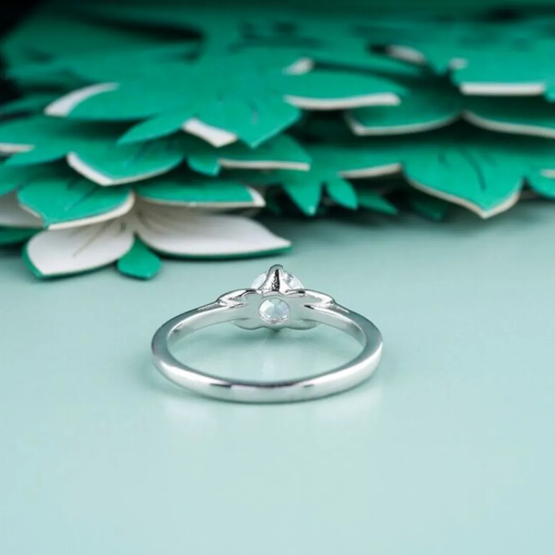 /public/photos/live/Elegantly Round Moissanite Delicate Wedding Ring  720 (4).webp